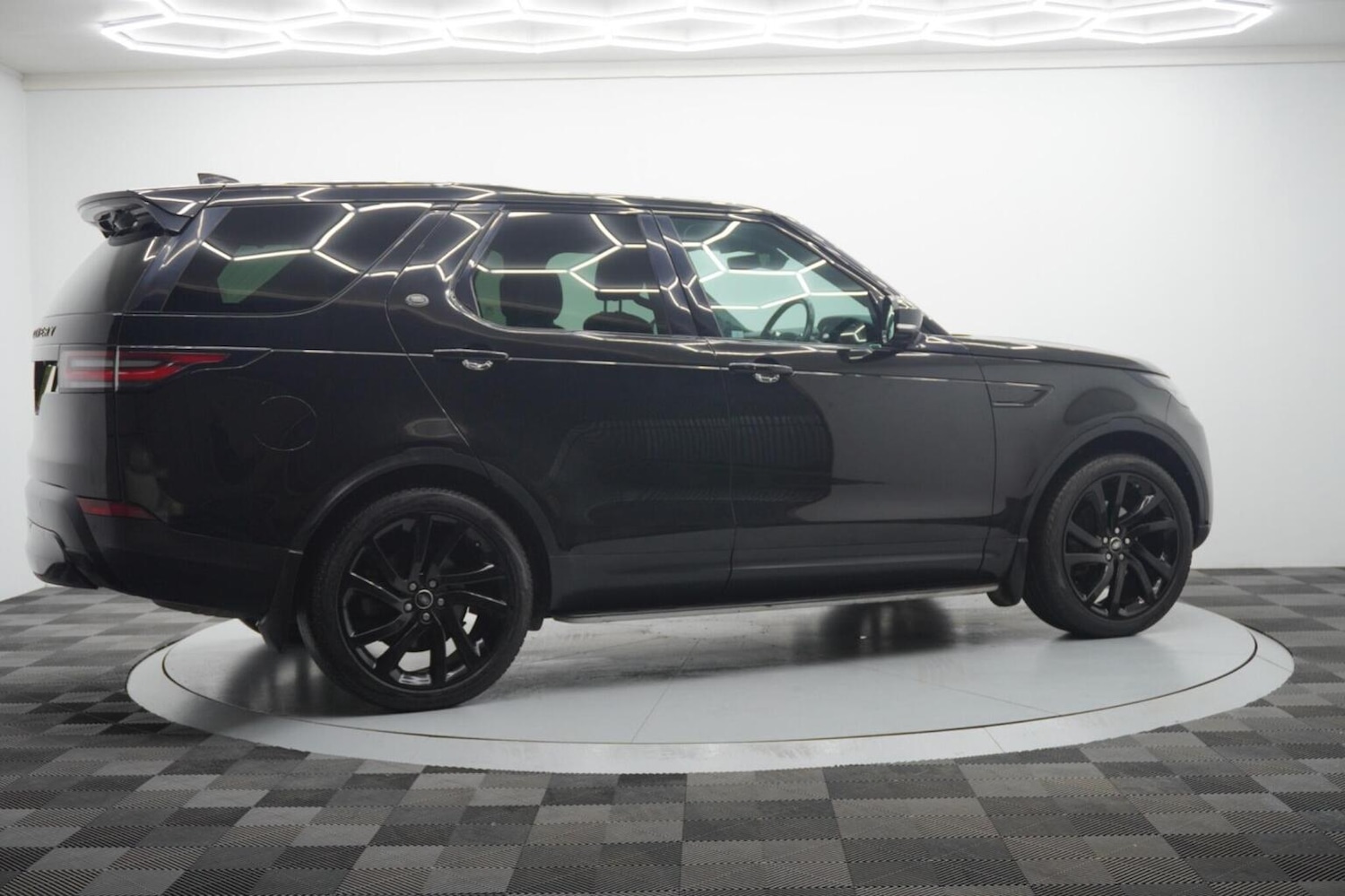 Used Land Rover Discovery 2017 for sale - 77258530: Photo 18