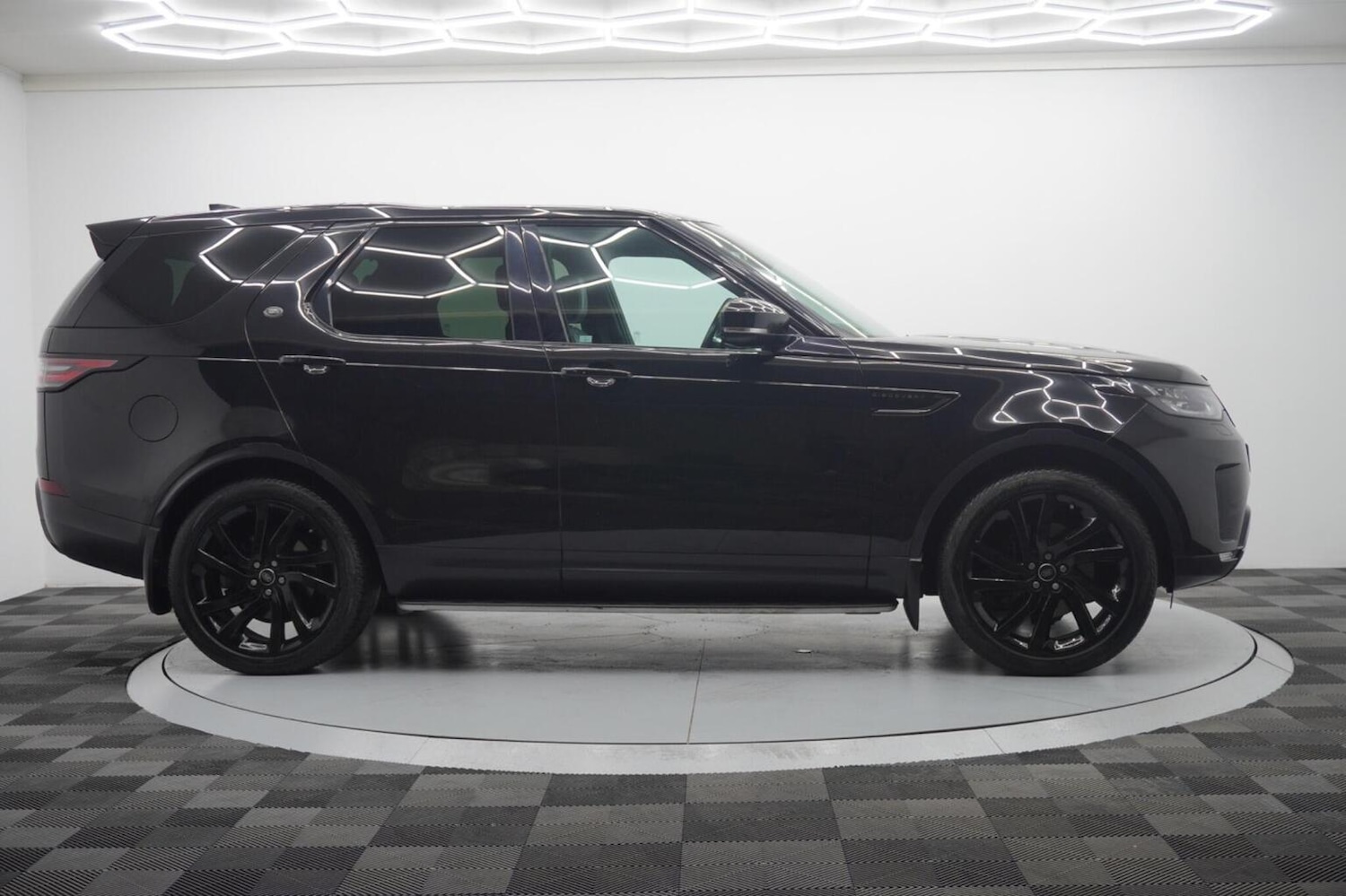 Used Land Rover Discovery 2017 for sale - 77258530: Photo 19