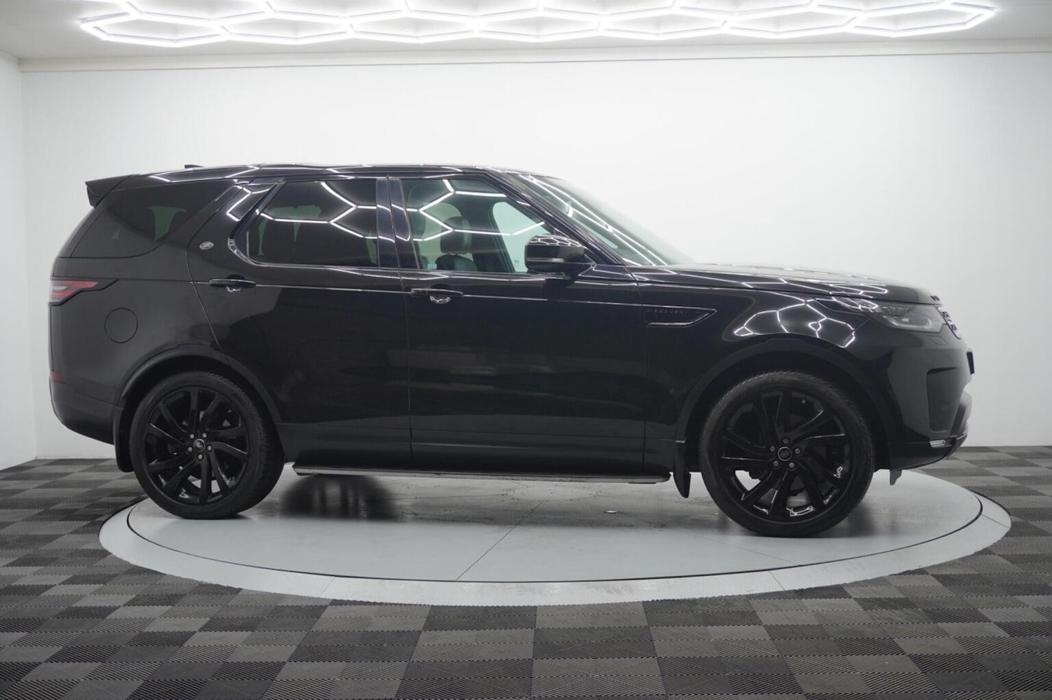 Used Land Rover Discovery 2017 for sale - 77258530: Photo 21