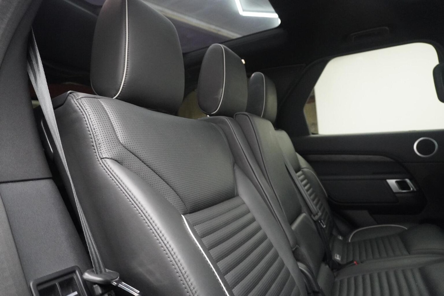 Used Land Rover Discovery 2017 for sale - 77258530: Photo 29