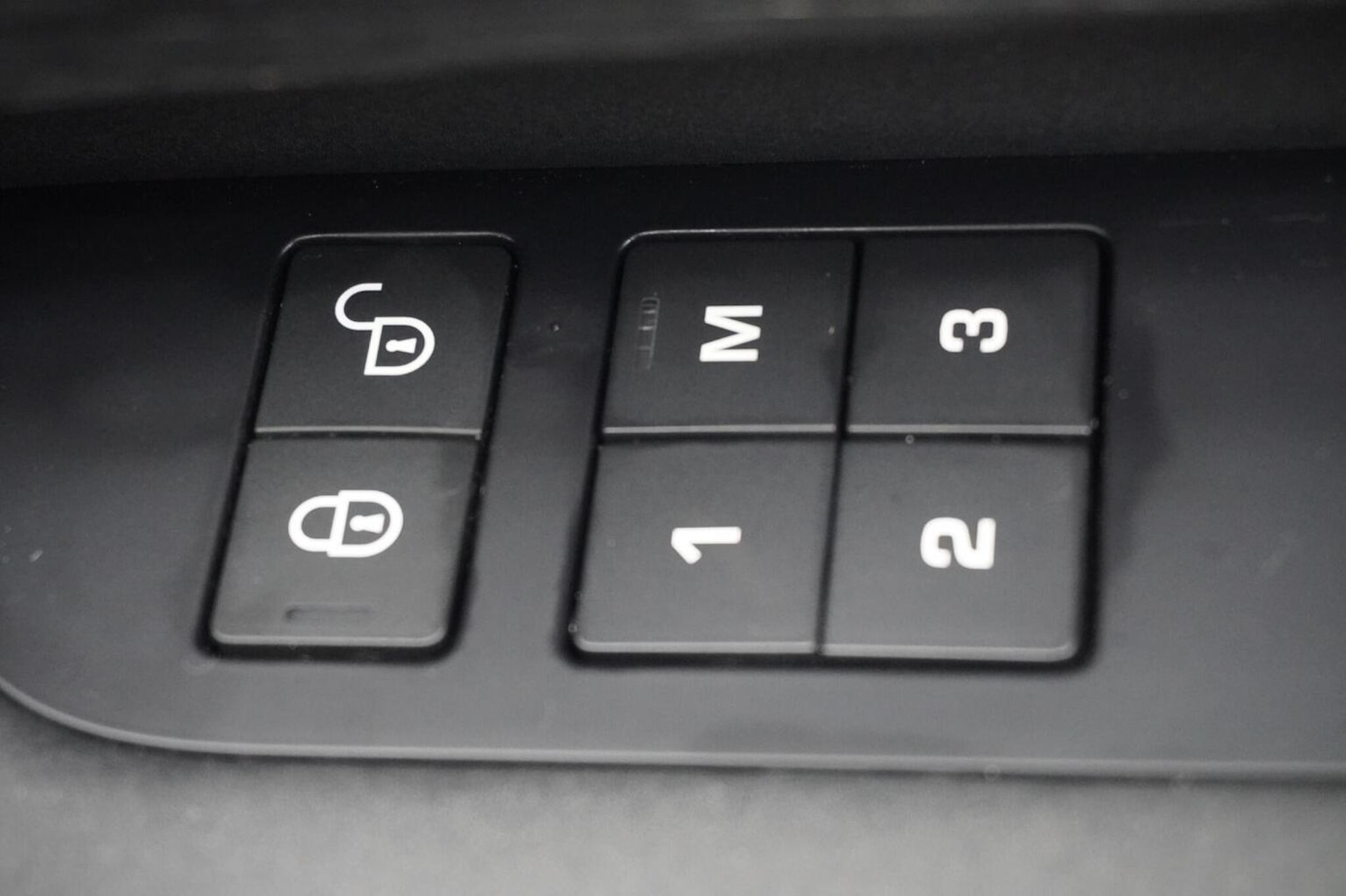 Used Land Rover Discovery 2017 for sale - 77258530: Photo 45