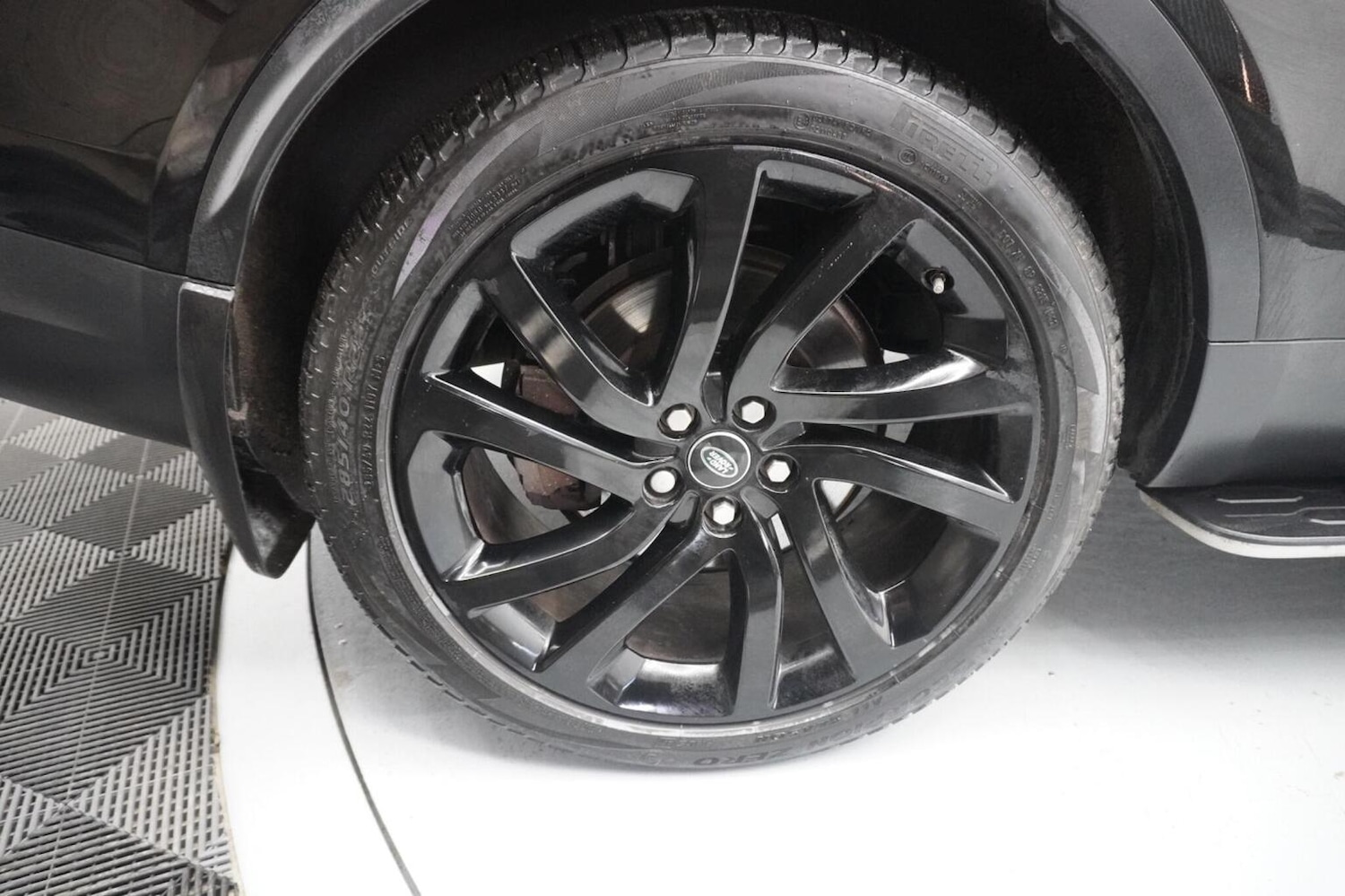 Used Land Rover Discovery 2017 for sale - 77258530: Photo 51