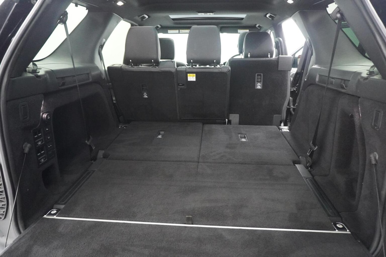 Used Land Rover Discovery 2017 for sale - 77258530: Photo 55