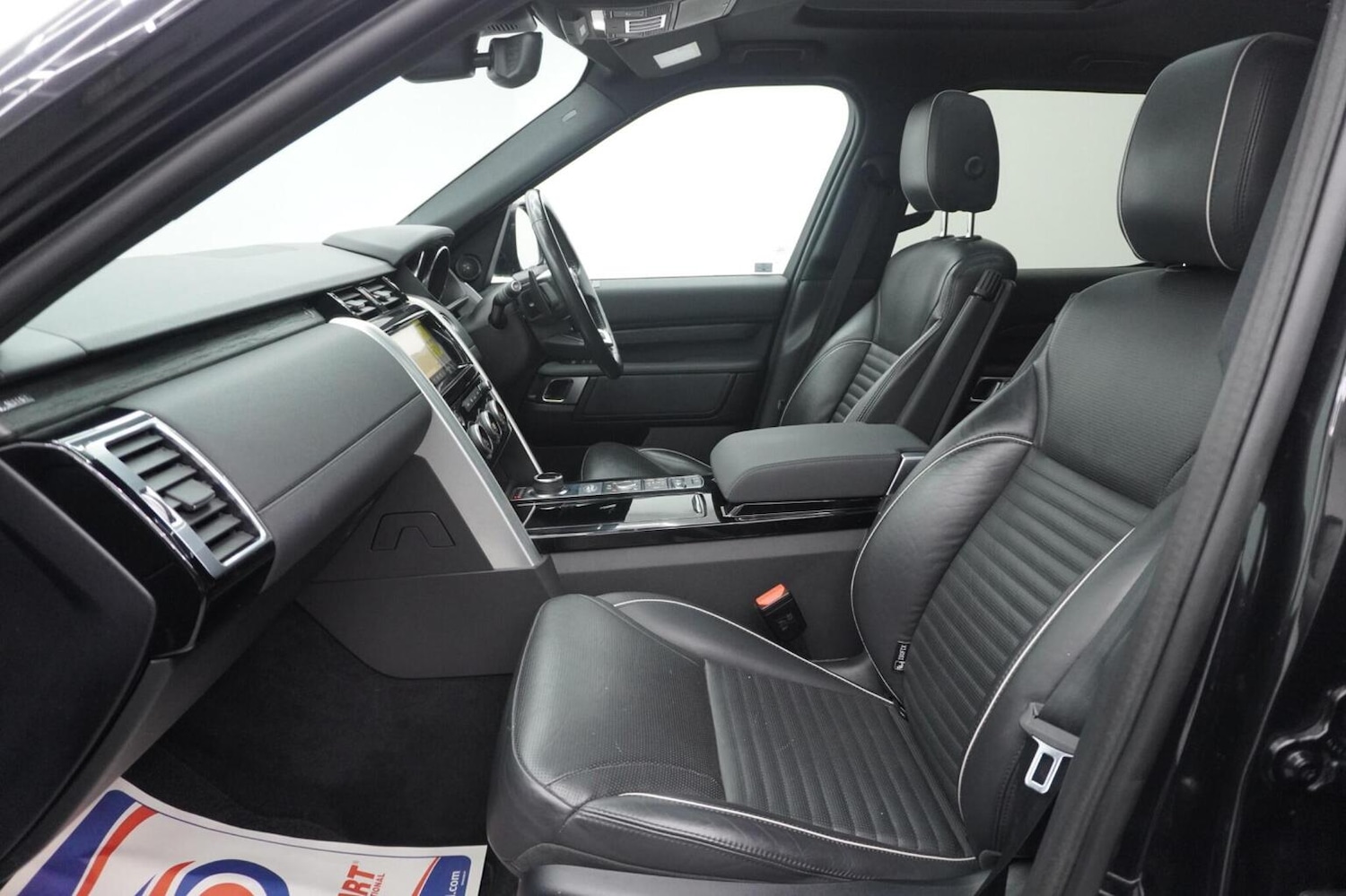 Used Land Rover Discovery 2017 for sale - 77258530: Photo 58