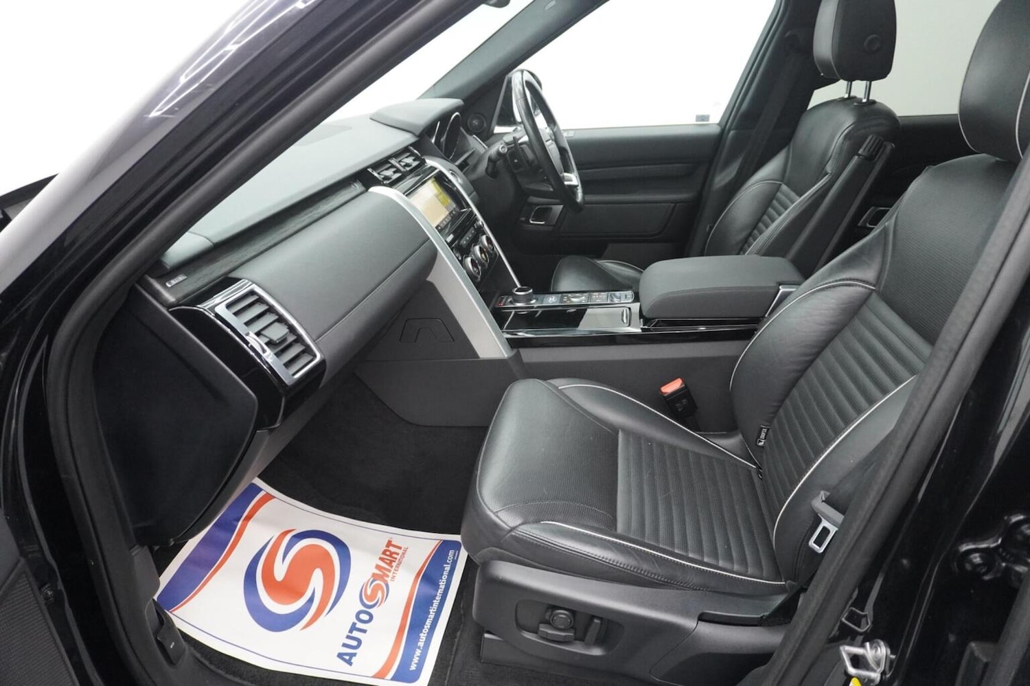 Used Land Rover Discovery 2017 for sale - 77258530: Photo 59