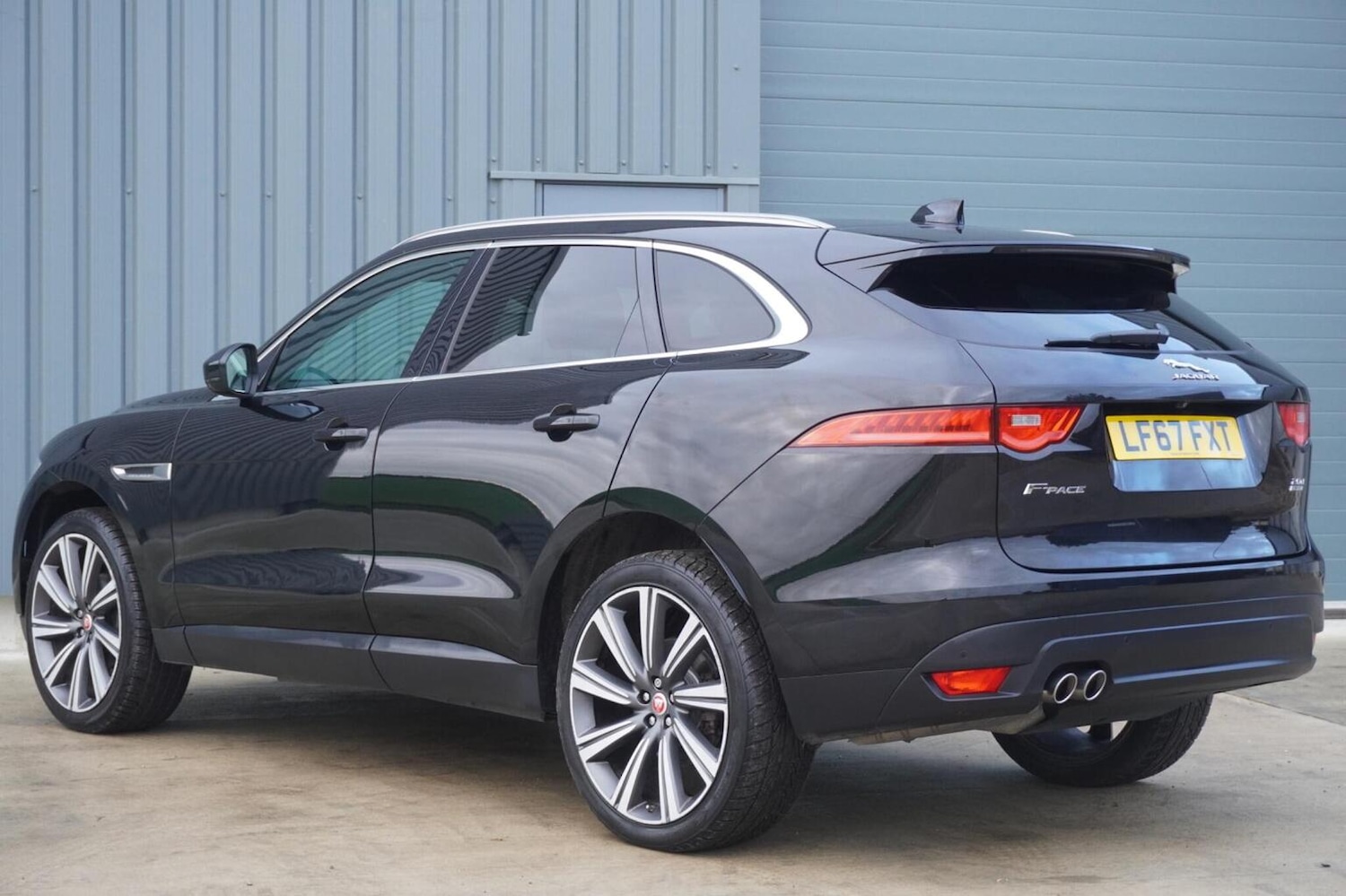 Used Jaguar F-Pace 2017 for sale - 76446028: Photo 10