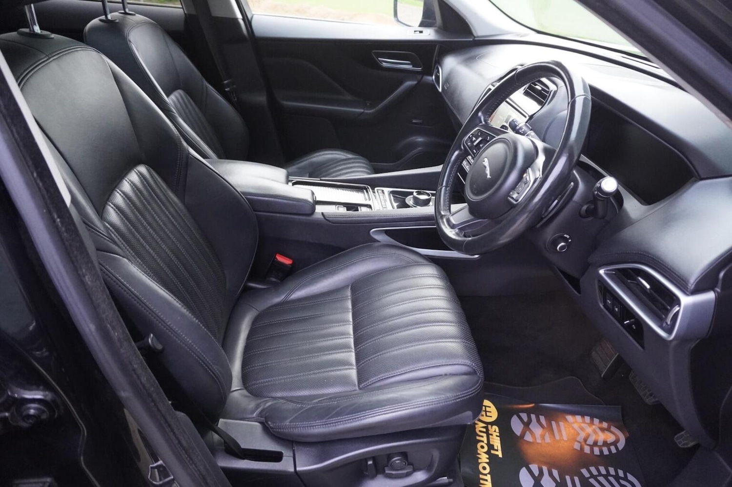 Used Jaguar F-Pace 2017 for sale - 76446028: Photo 15