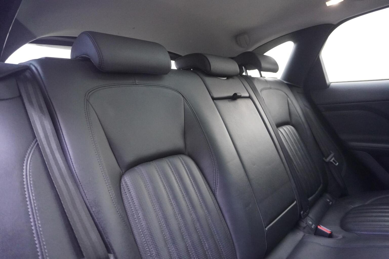 Used Jaguar F-Pace 2017 for sale - 76446028: Photo 18