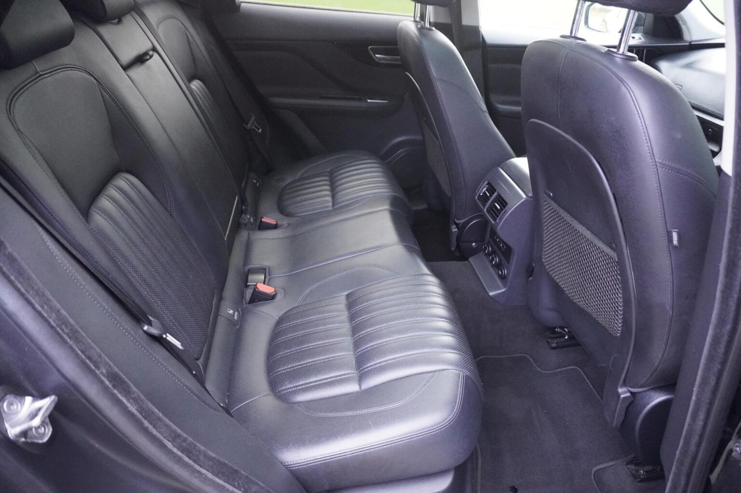 Used Jaguar F-Pace 2017 for sale - 76446028: Photo 20