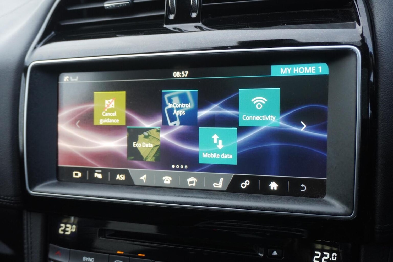 Used Jaguar F-Pace 2017 for sale - 76446028: Photo 37