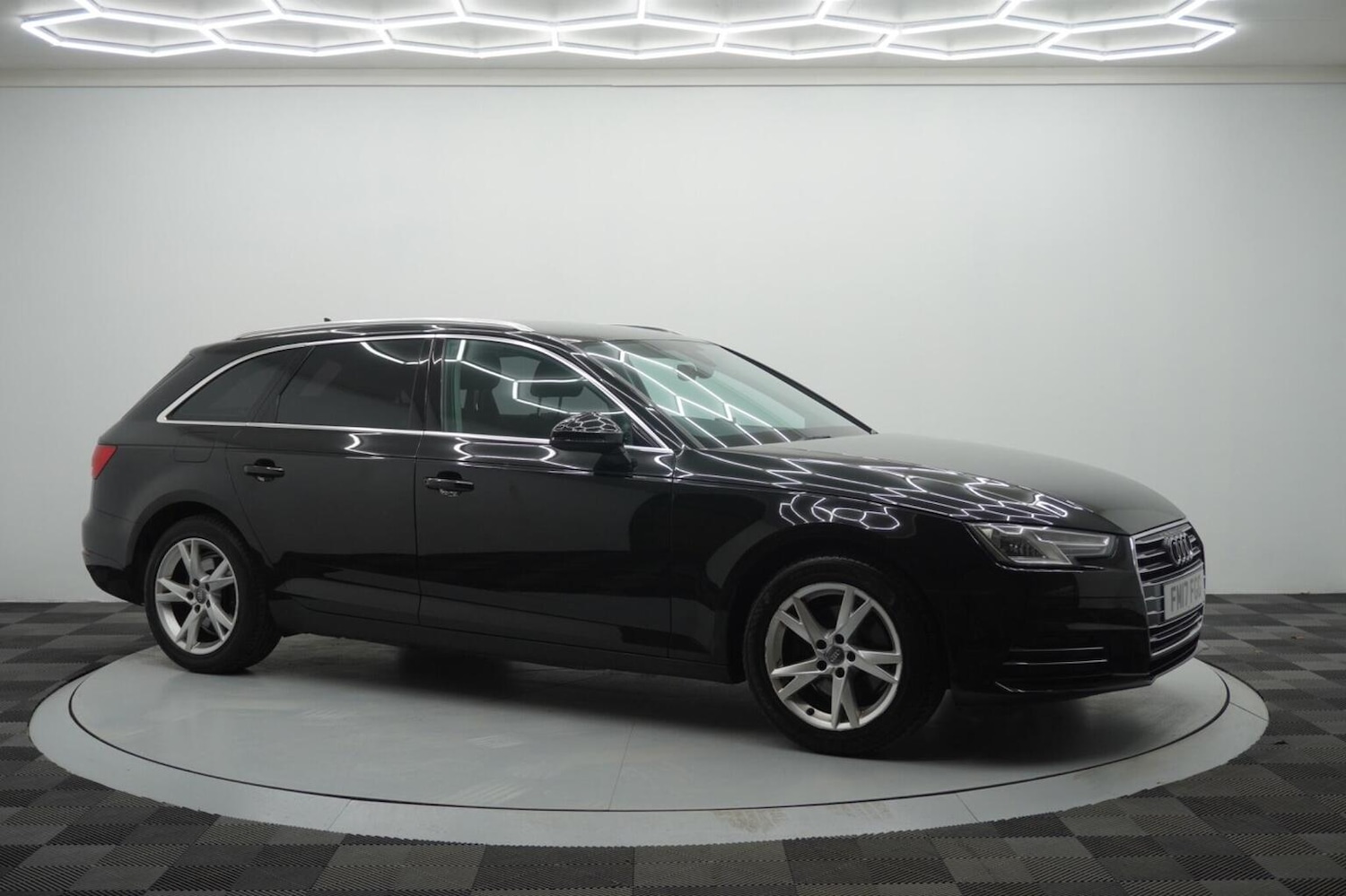 Used Audi A4 Avant 2017 for sale - 76482945: Photo 23