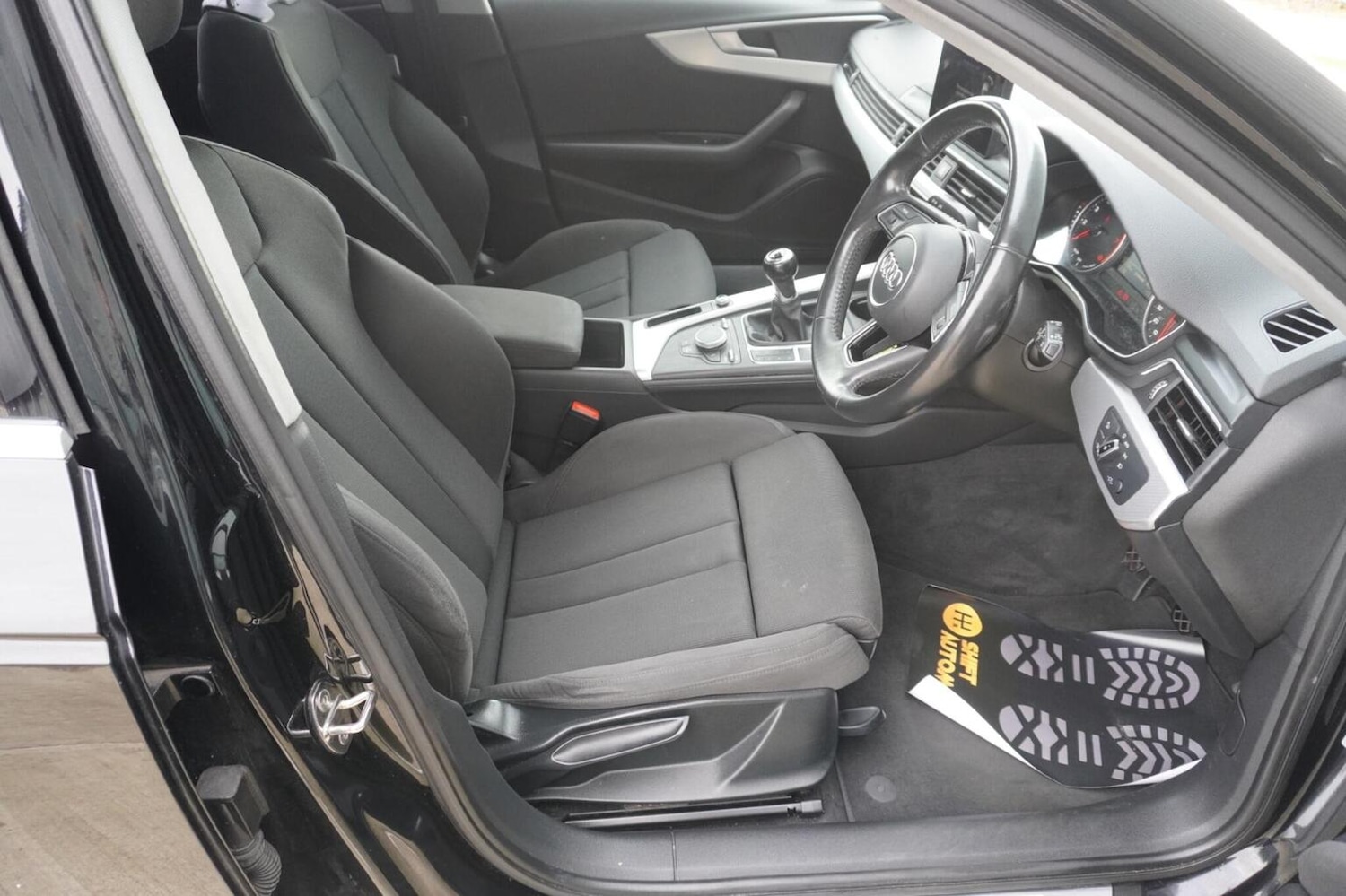 Used Audi A4 Avant 2017 for sale - 76482945: Photo 33