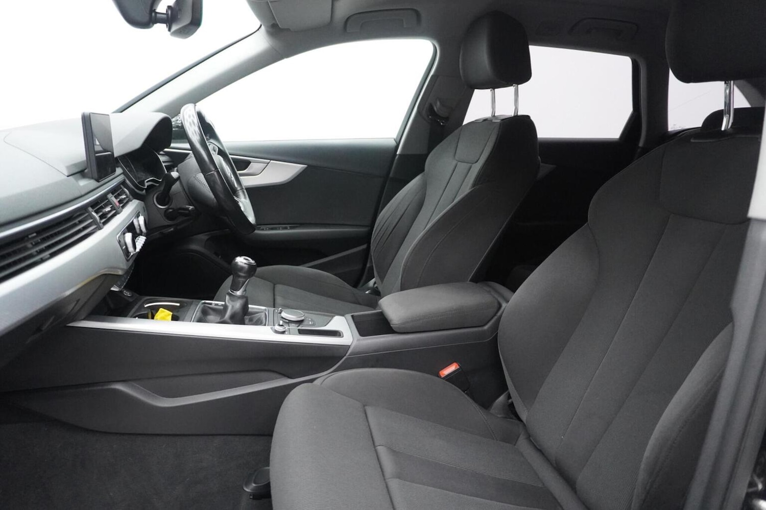 Used Audi A4 Avant 2017 for sale - 76482945: Photo 50