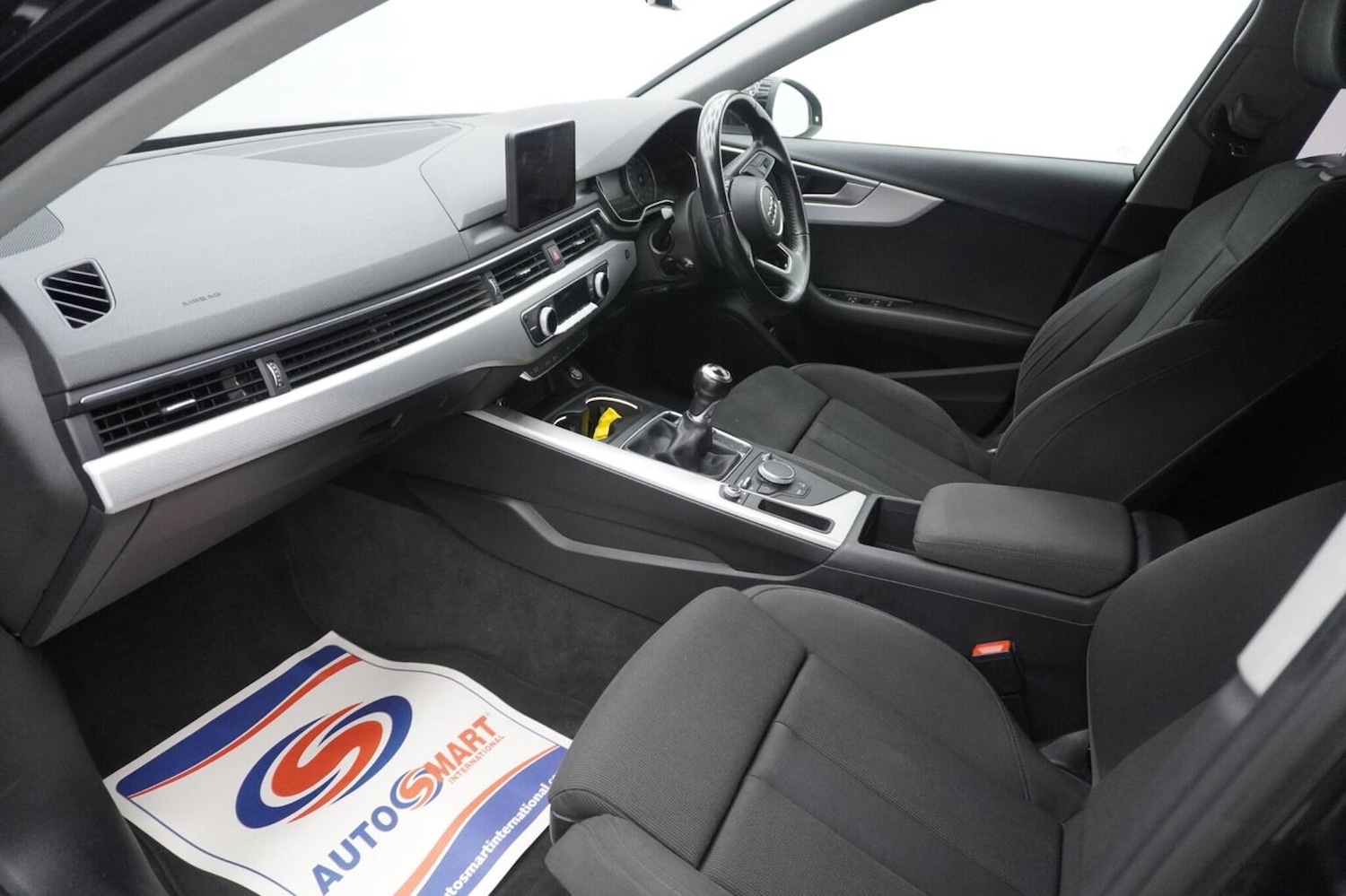 Used Audi A4 Avant 2017 for sale - 76482945: Photo 51