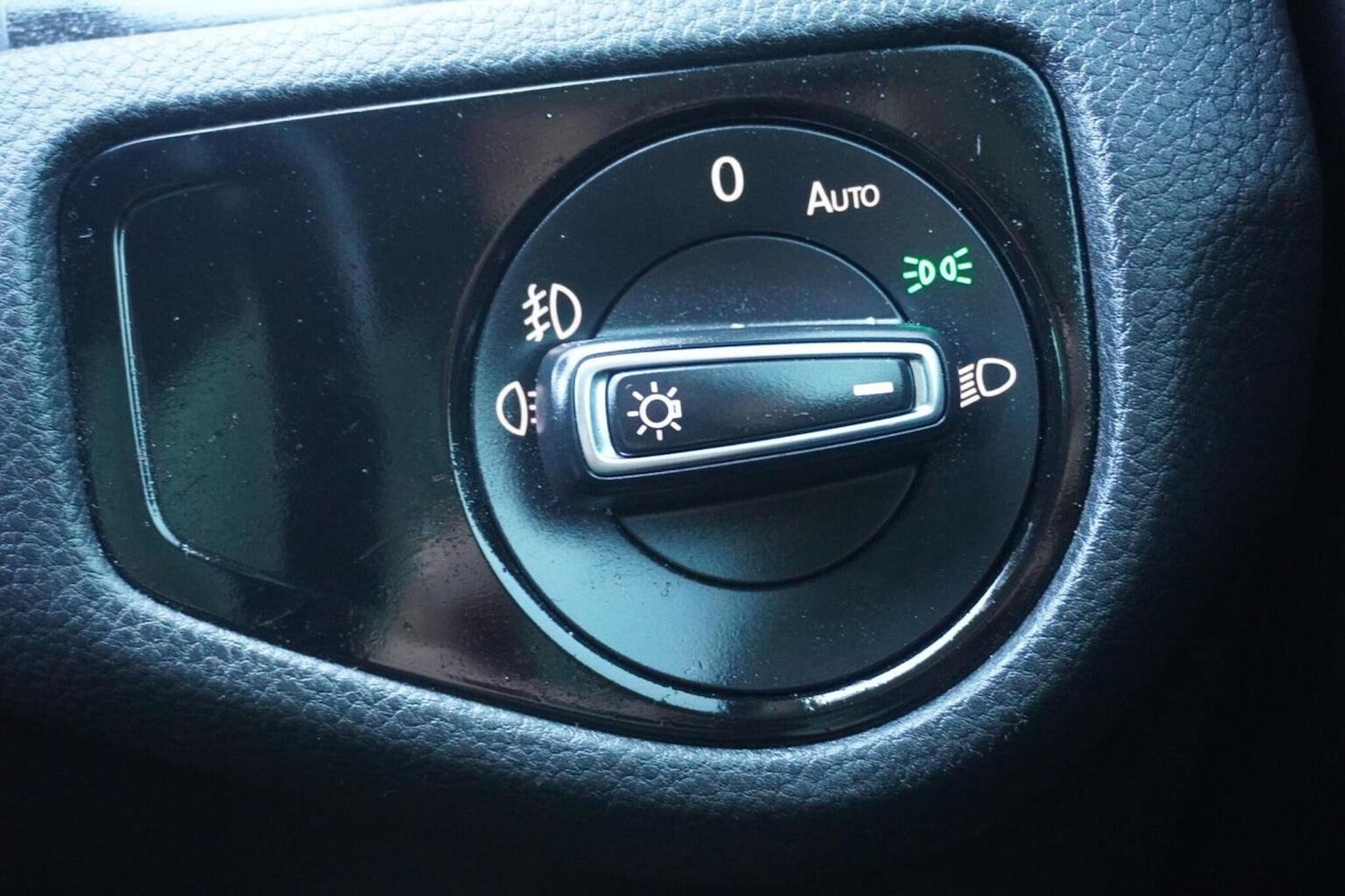 Used Volkswagen Golf 2018 for sale - 76319454: Photo 24