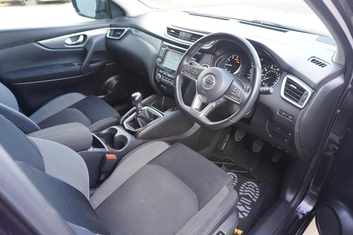 Used Nissan Qashqai 2017 for sale - 76347140: Photo 12