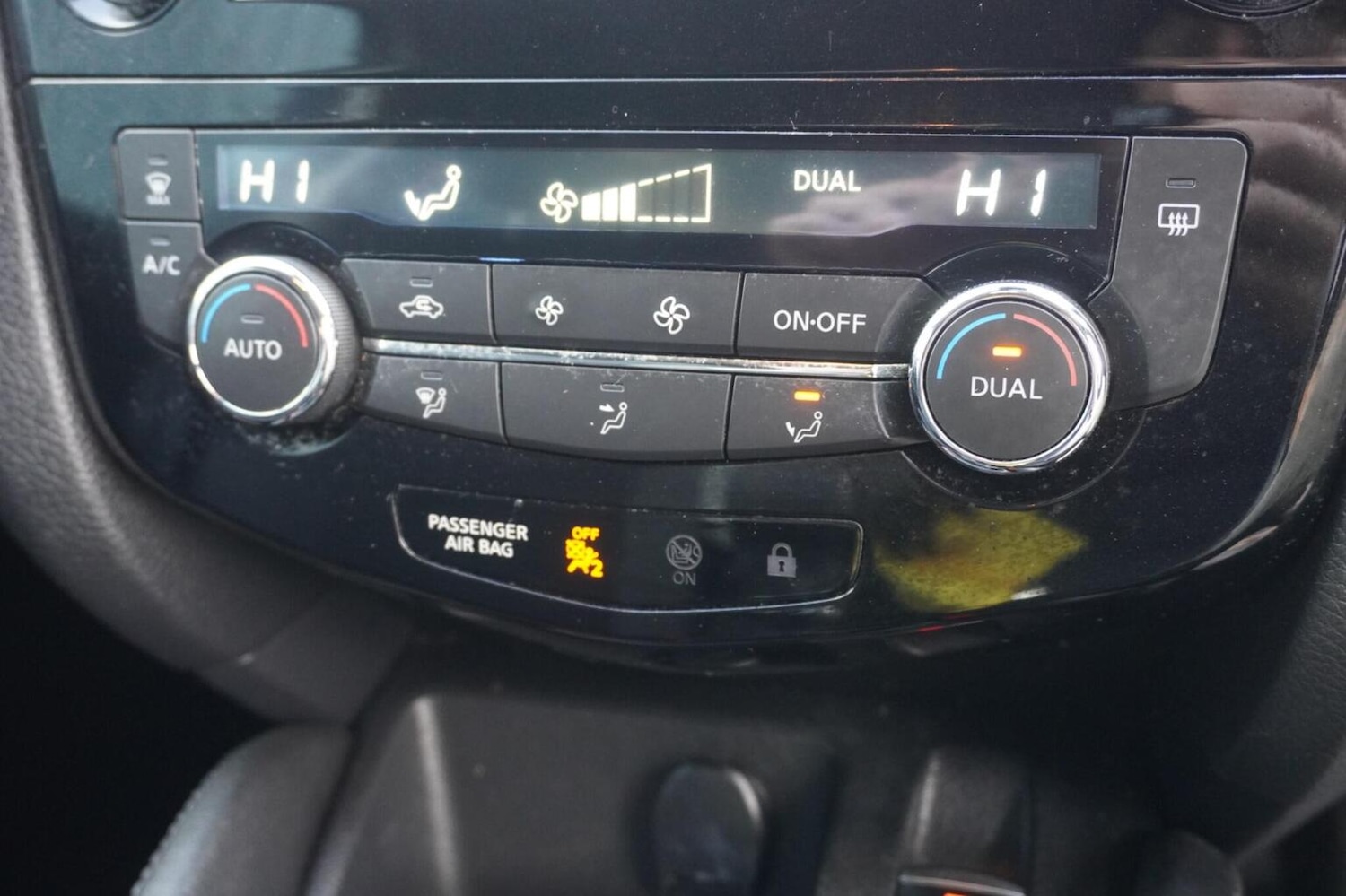 Used Nissan Qashqai 2017 for sale - 76347140: Photo 23