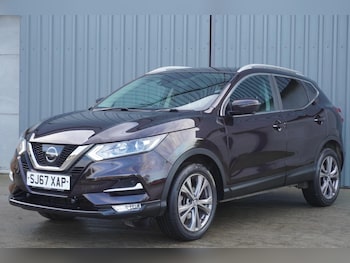 Used Nissan Qashqai 2017 for sale - 76347140: Photo