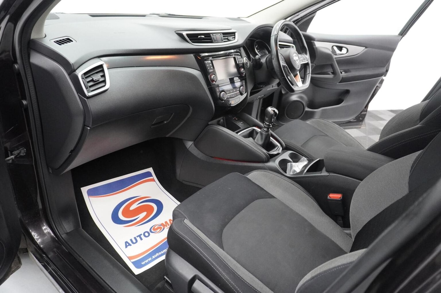 Used Nissan Qashqai 2017 for sale - 76347140: Photo 73