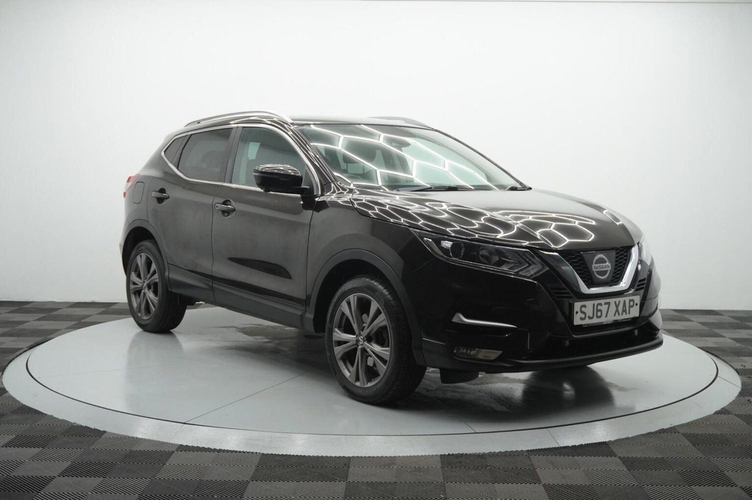 Used Nissan Qashqai 2017 for sale - 76347140: Photo 8