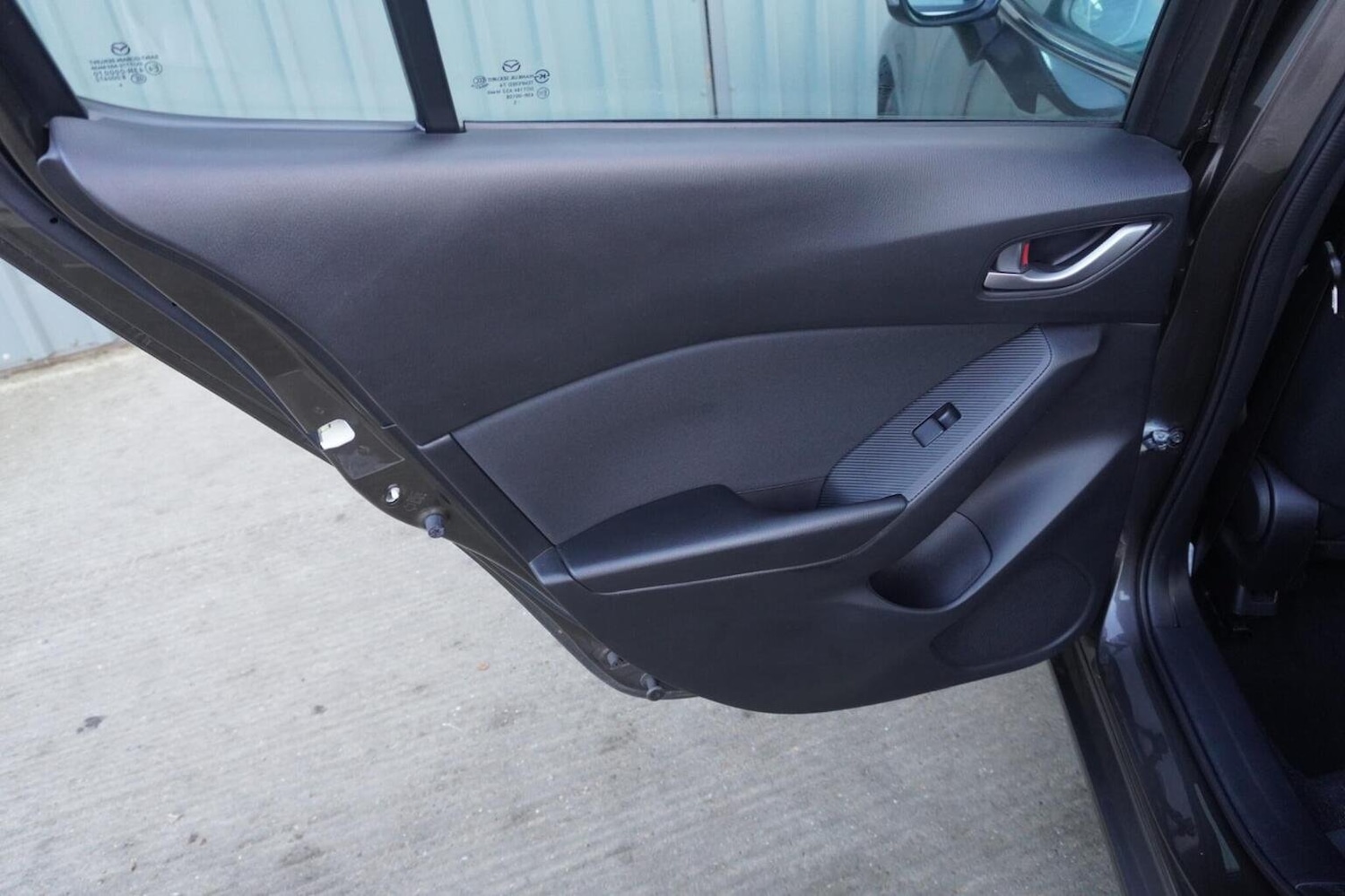 Used Mazda Mazda3 2016 for sale - 76312405: Photo 23