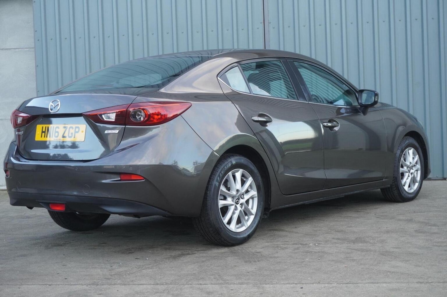 Used Mazda Mazda3 2016 for sale - 76312405: Photo 9