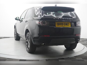 Used Land Rover Discovery Sport 2019 for sale - 77836984: Photo