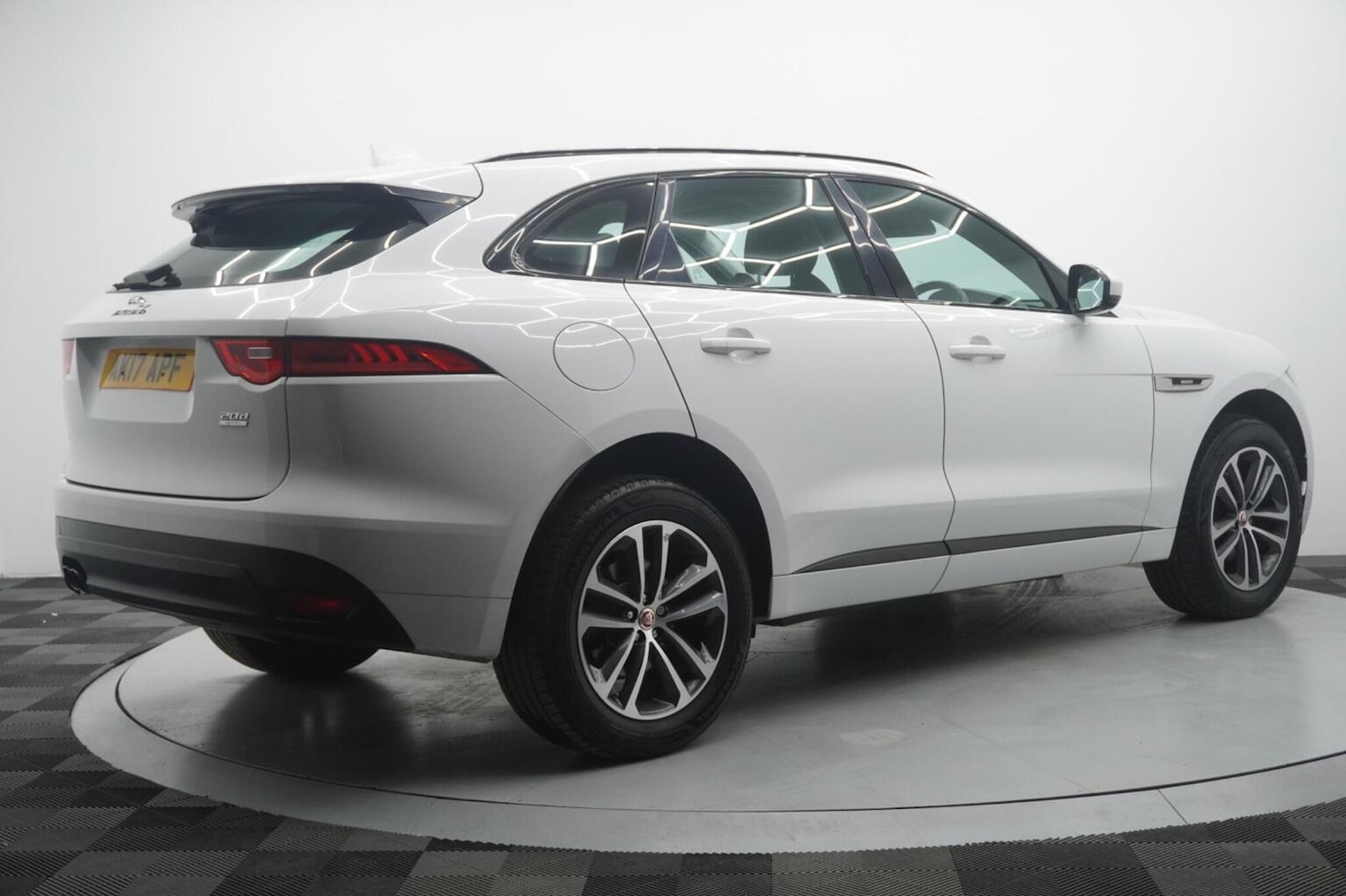 Used Jaguar F-Pace 2017 for sale - 77656314: Photo 16