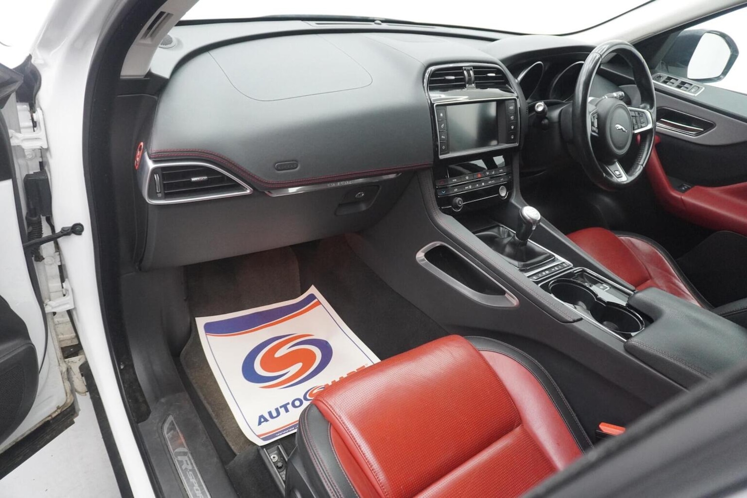 Used Jaguar F-Pace 2017 for sale - 77656314: Photo 45