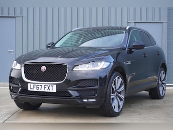 Used Jaguar F-Pace 2017 for sale - 76347106: Photo