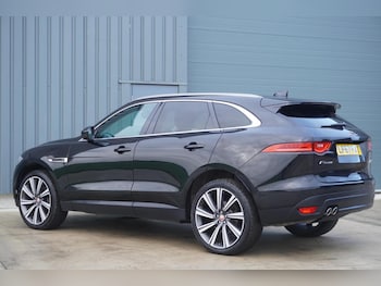 Used Jaguar F-Pace 2017 for sale - 76347106: Photo
