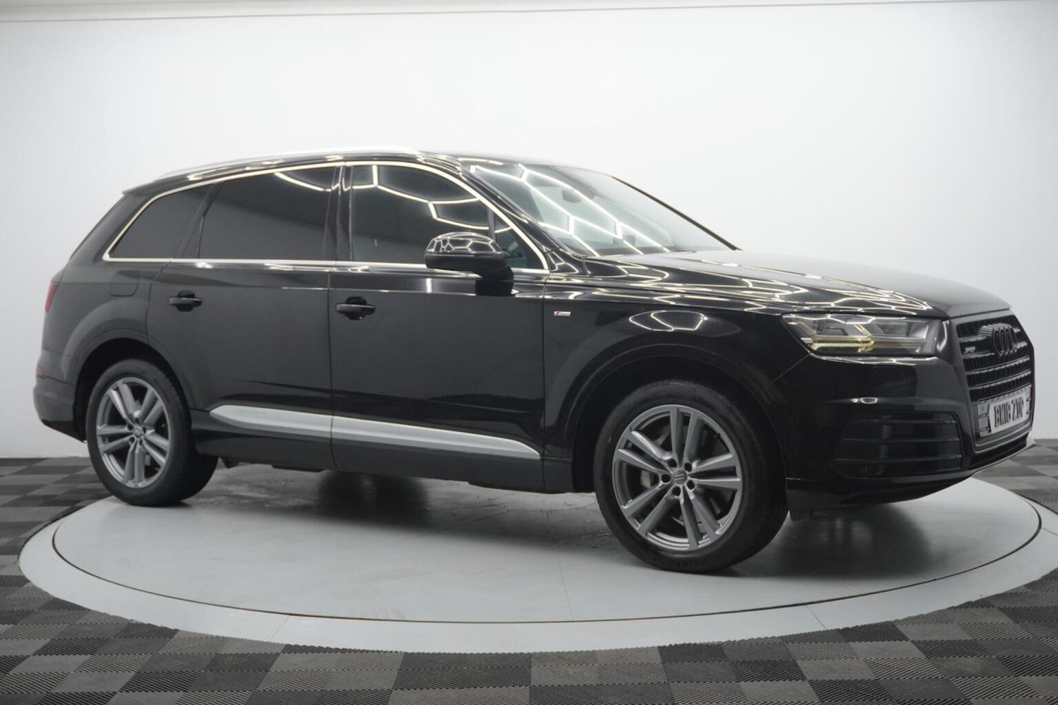 Used Audi Q7 2018 for sale - 77270999: Photo 10