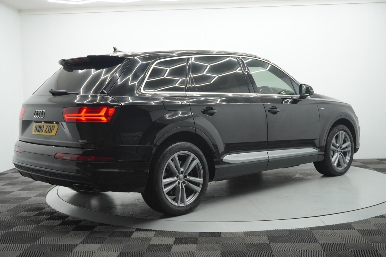 Used Audi Q7 2018 for sale - 77270999: Photo 15
