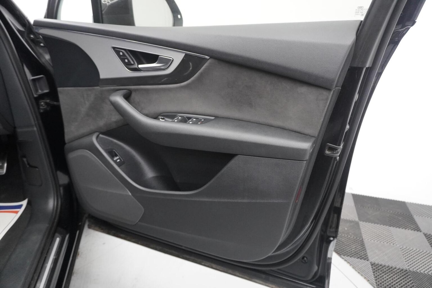 Used Audi Q7 2018 for sale - 77270999: Photo 33