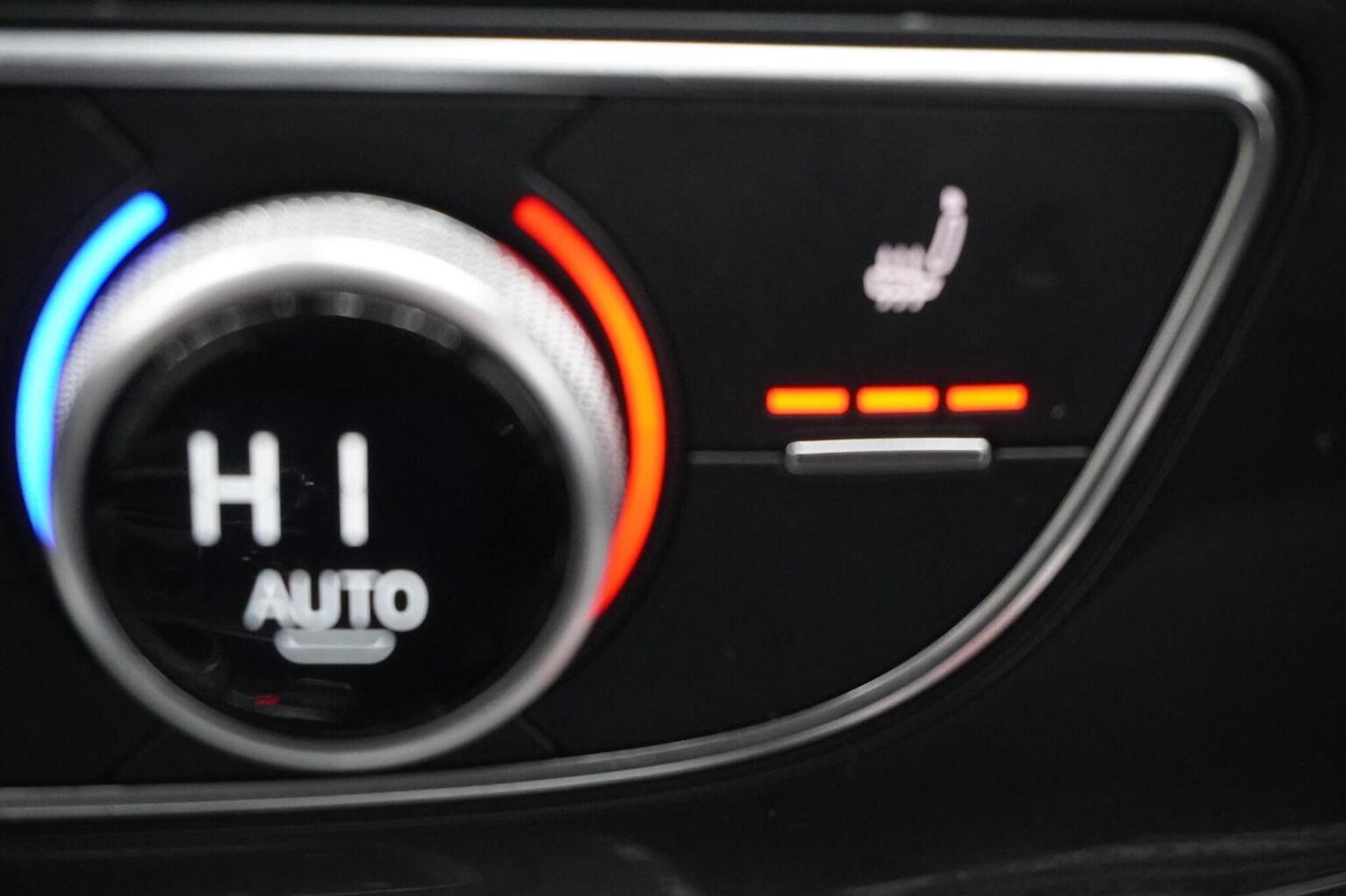 Used Audi Q7 2018 for sale - 77270999: Photo 44