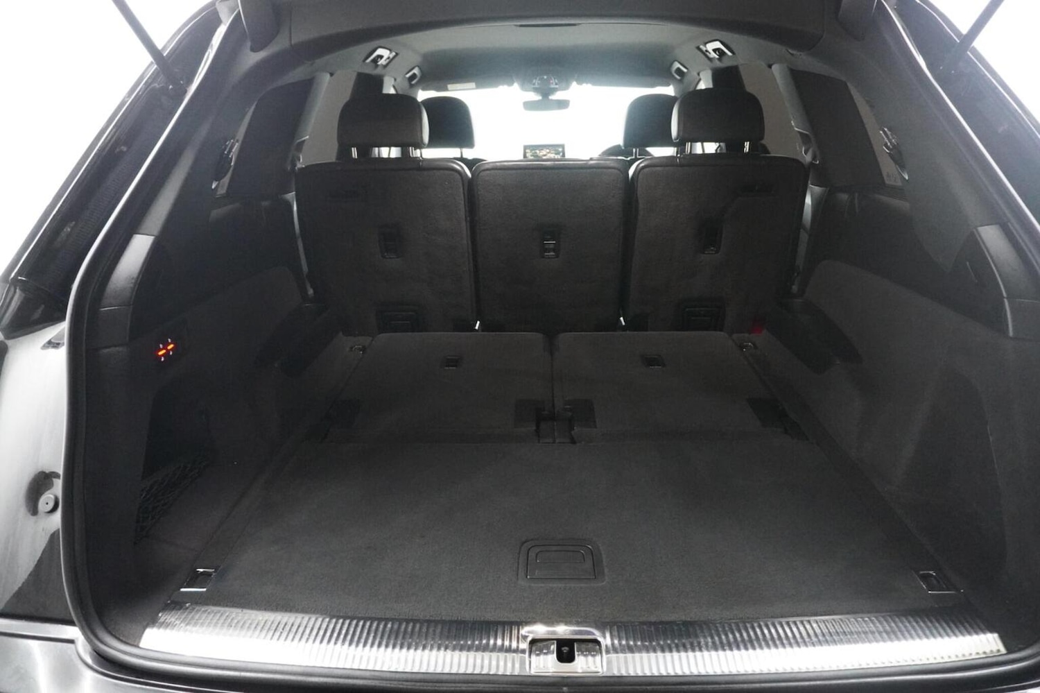 Used Audi Q7 2018 for sale - 77270999: Photo 46