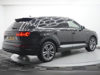 Used Audi Q7 2018 for sale - 77270999: Photo