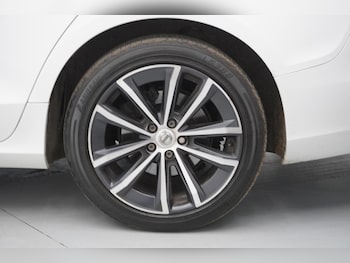 Used Volvo V60 2021 for sale - 79222882: Photo