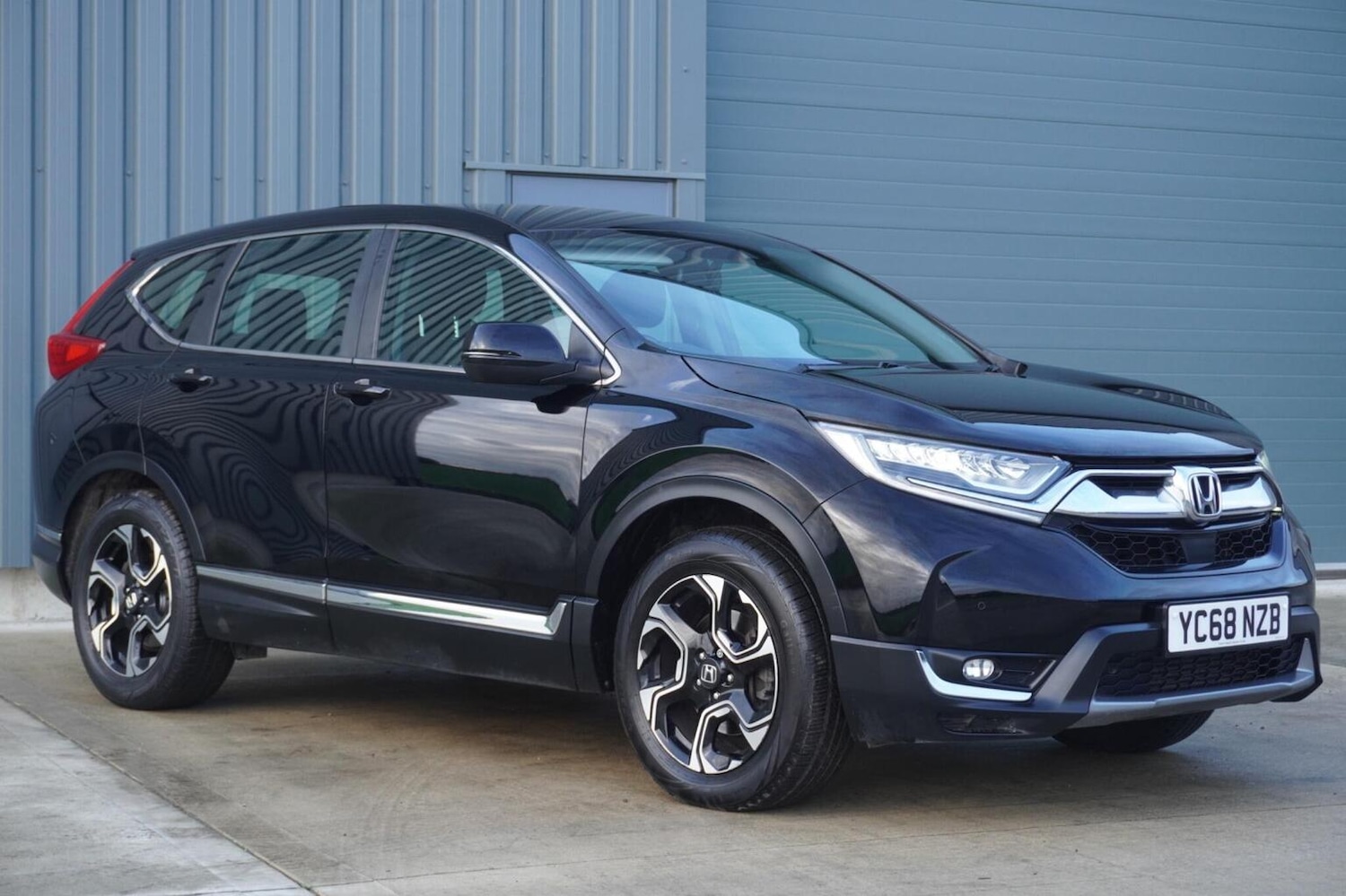Used Honda CR-V 2018 for sale - 76347158: Photo 1