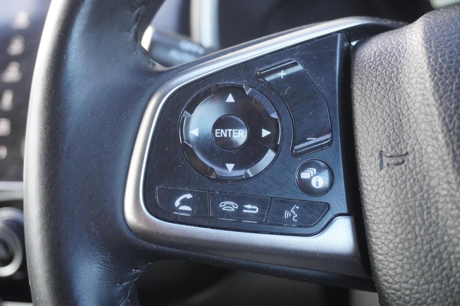 Used Honda CR-V 2018 for sale - 76347158: Photo 26