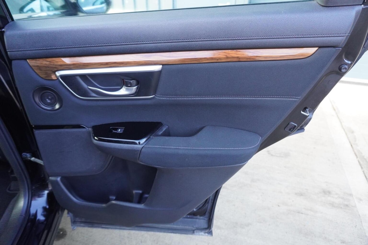 Used Honda CR-V 2018 for sale - 76347158: Photo 29