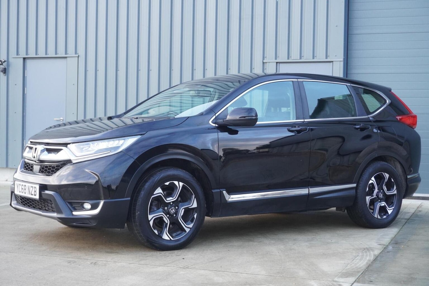 Used Honda CR-V 2018 for sale - 76347158: Photo 4