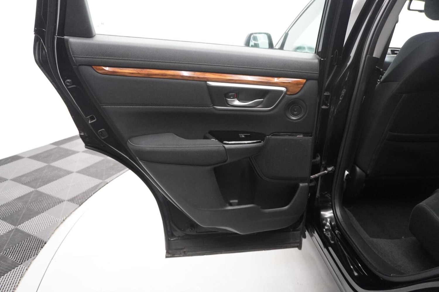 Used Honda CR-V 2018 for sale - 76347158: Photo 41