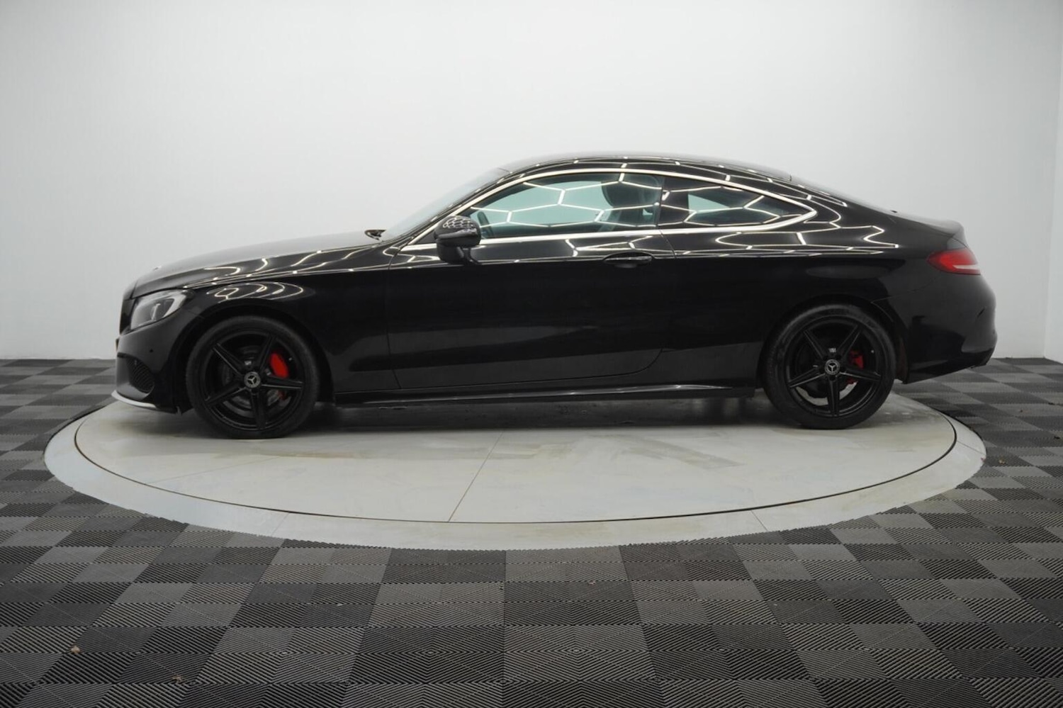 Used Mercedes-Benz C Class 2017 for sale - 76482904: Photo 14