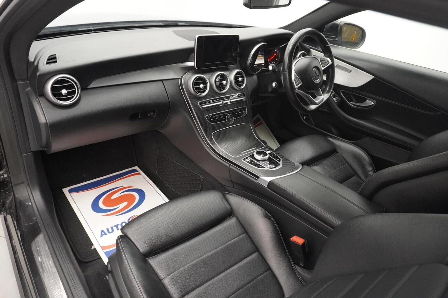 Used Mercedes-Benz C Class 2017 for sale - 76482904: Photo 26