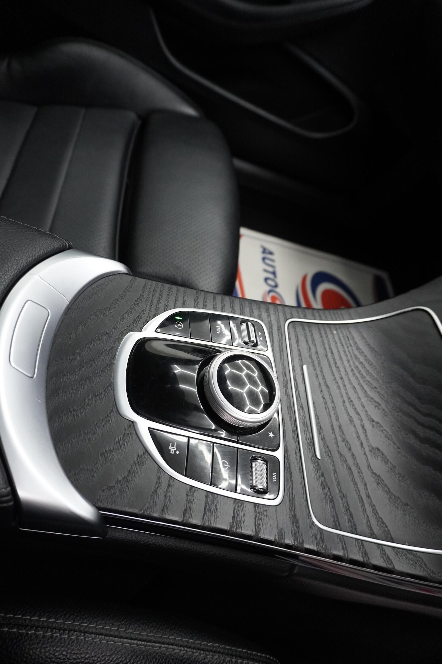 Used Mercedes-Benz C Class 2017 for sale - 76482904: Photo 32