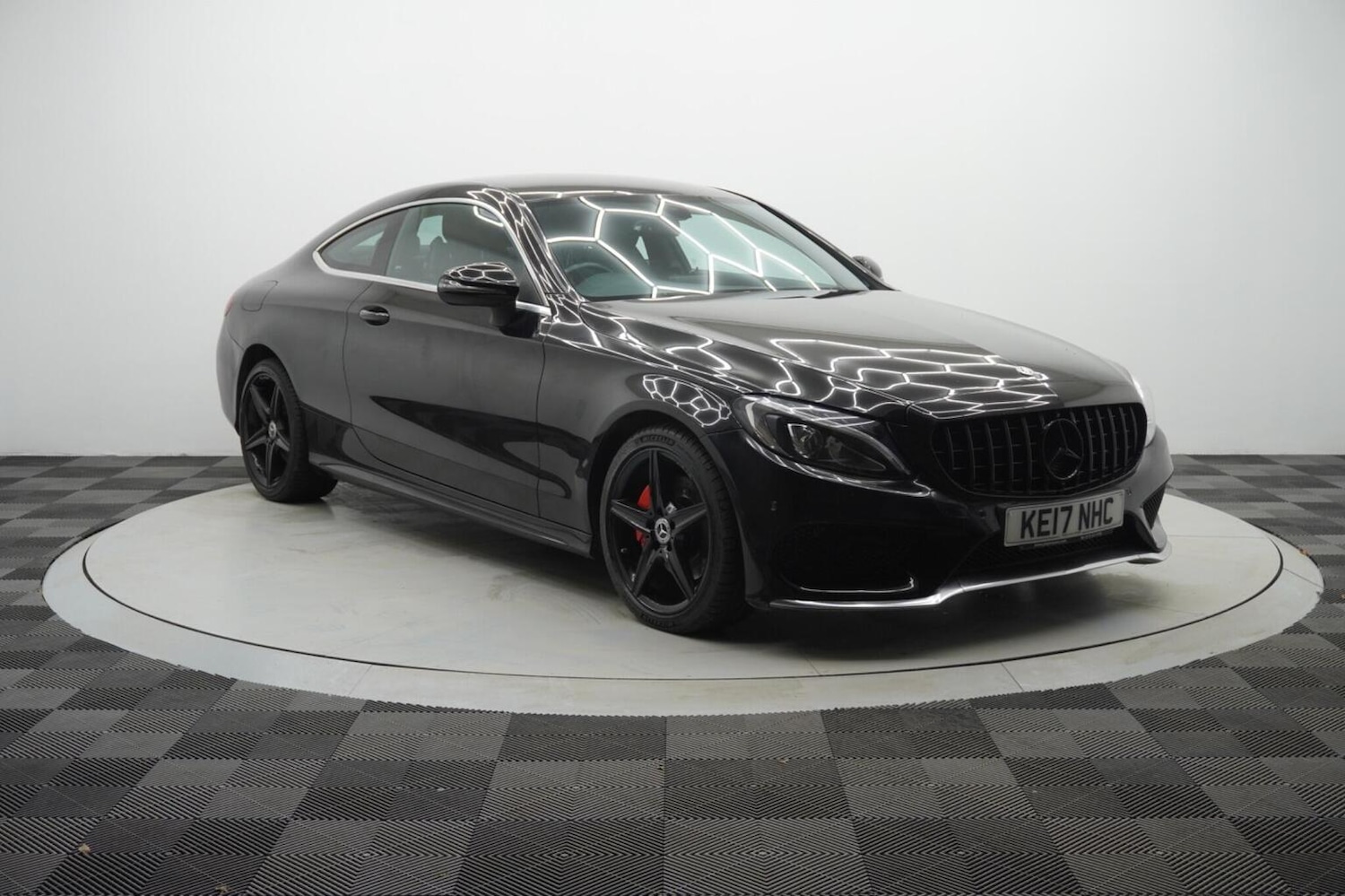 Used Mercedes-Benz C Class 2017 for sale - 76482904: Photo 4