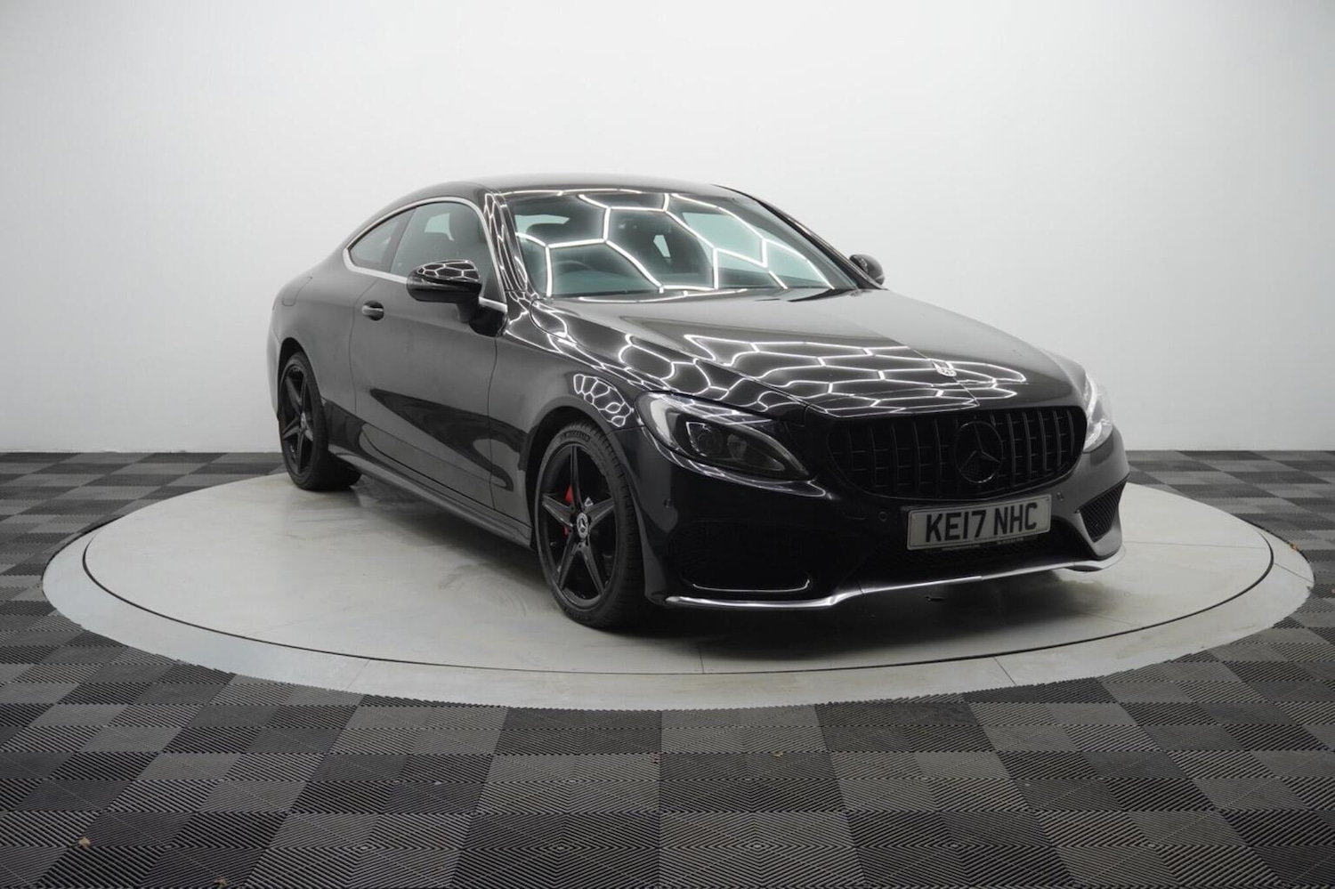 Used Mercedes-Benz C Class 2017 for sale - 76482904: Photo 5