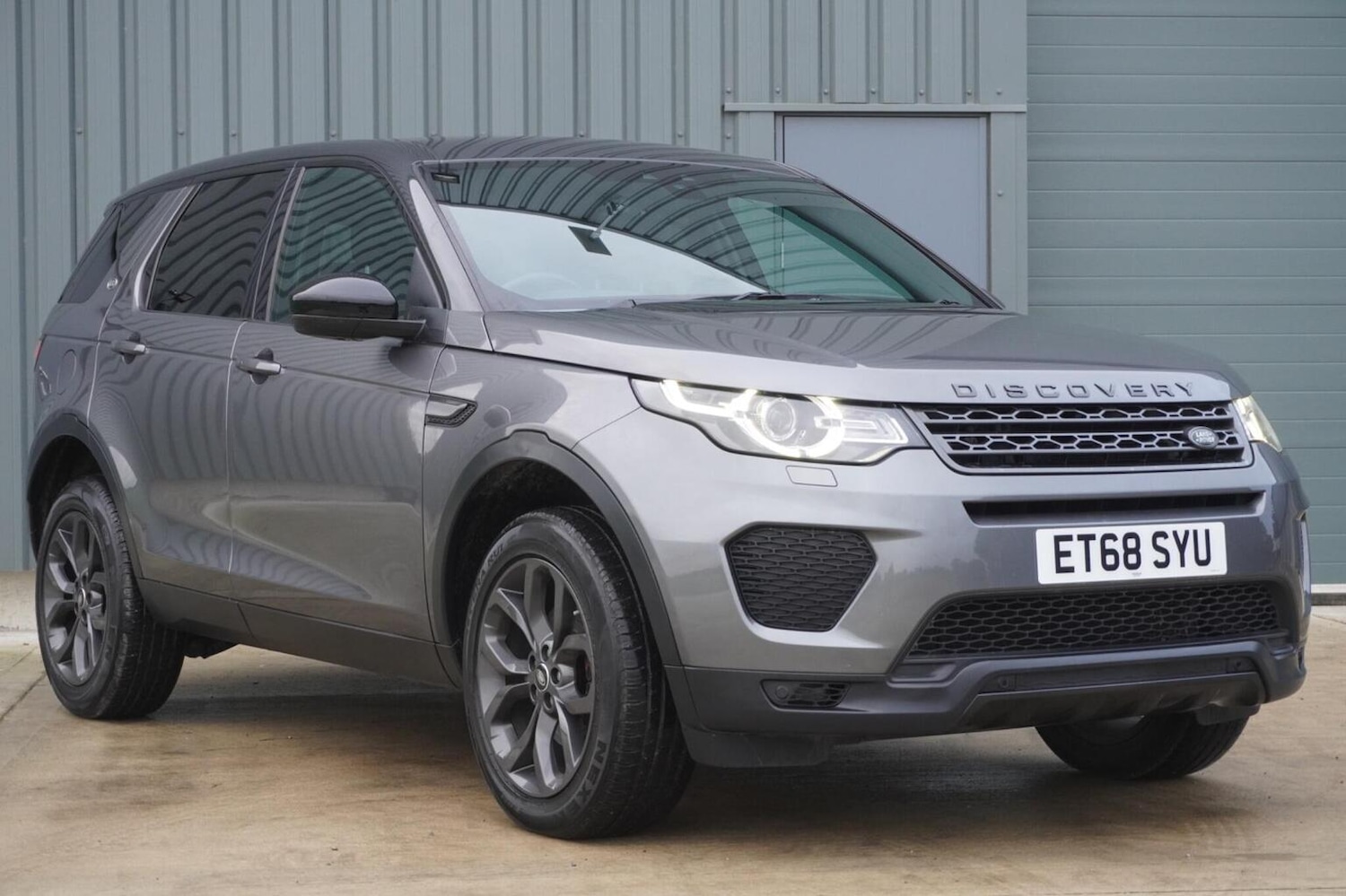 Used Land Rover Discovery Sport 2018 for sale - 76347261: Photo 1