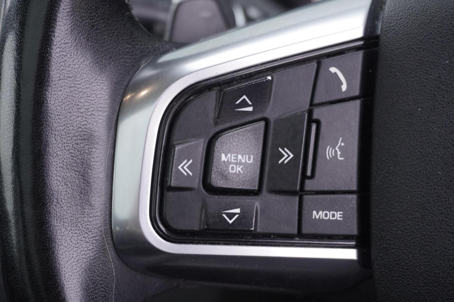 Used Land Rover Discovery Sport 2018 for sale - 76347261: Photo 26
